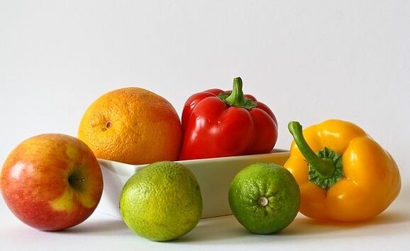 Apple, orange, poivrons et limes